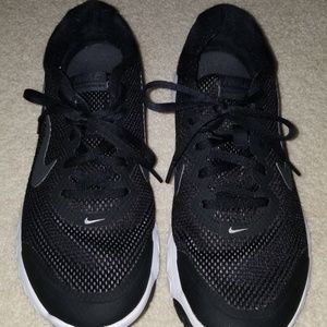 Womens athletic shoes